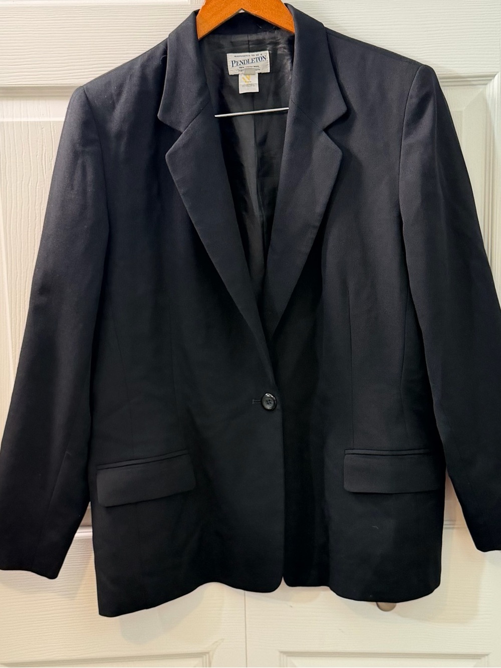 Vintage Pendleton Black 100 Percent Virgin Wool Blazer Jacket Women’s Size 16